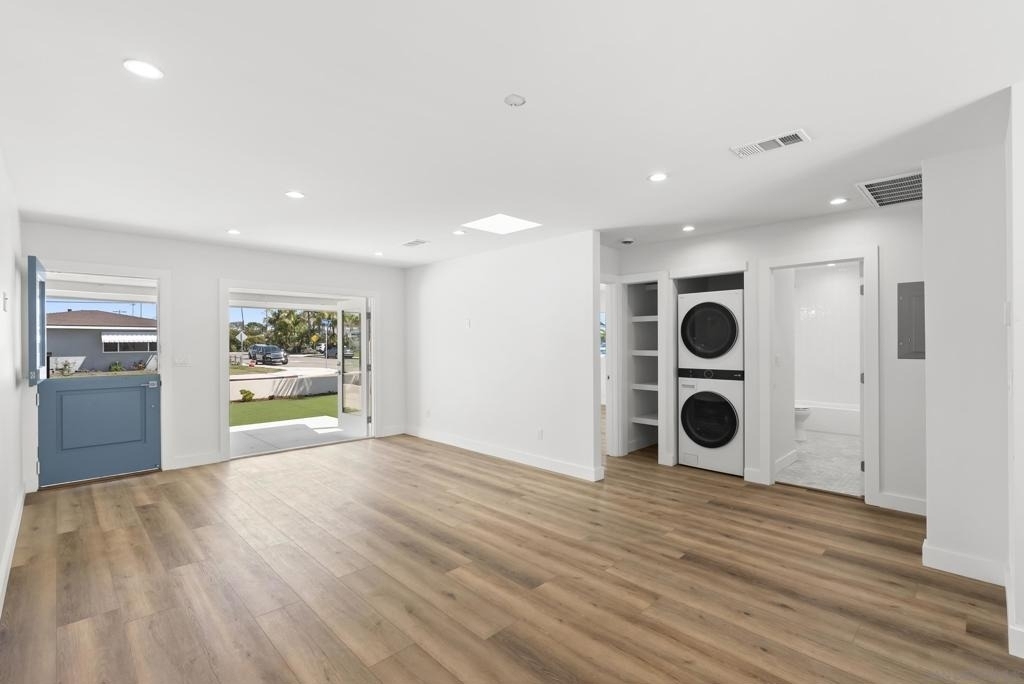 291 Ebony Avenue - Photo 12