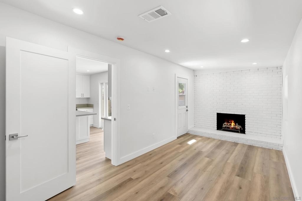 291 Ebony Avenue - Photo 22