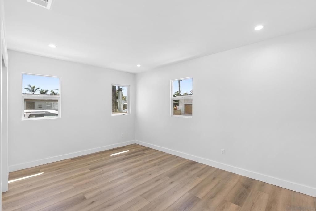 291 Ebony Avenue - Photo 19