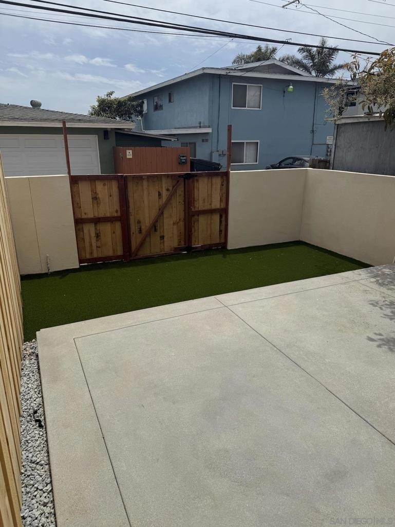 291 Ebony Avenue - Photo 32