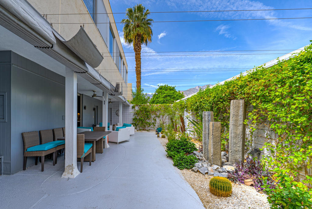 477 Desert Lakes Drive - Photo 29