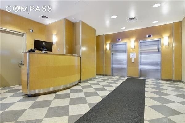520 W 23rd Street - Photo 10