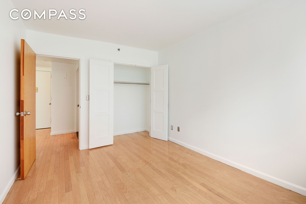 520 W 23rd Street - Photo 7
