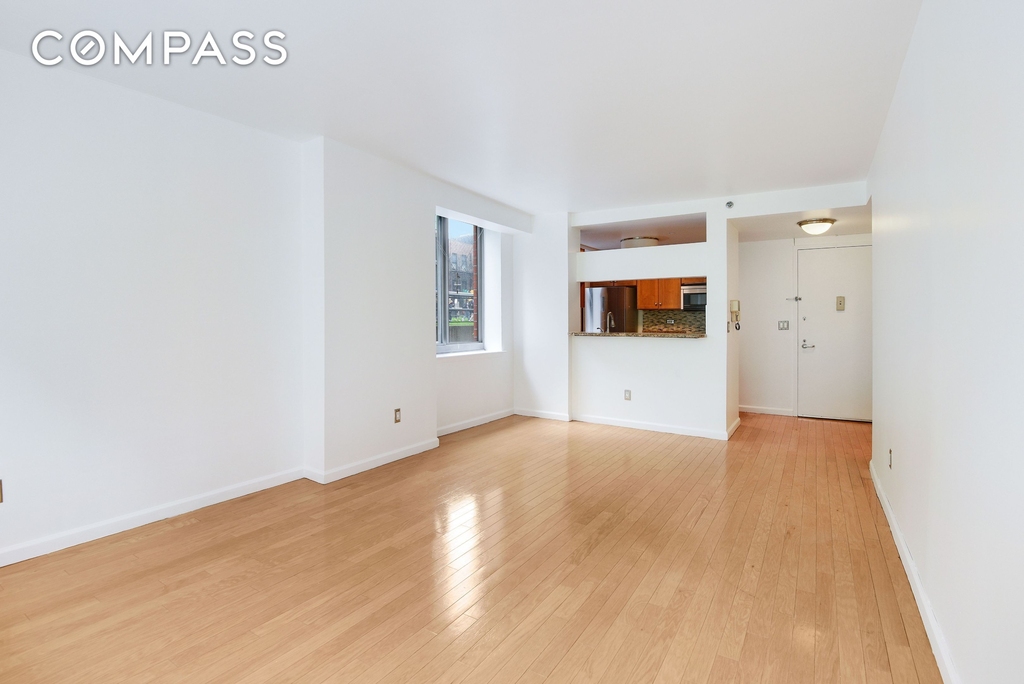 520 W 23rd Street - Photo 2