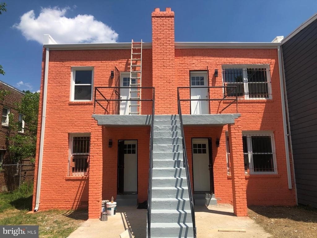 407 Mellon Street Se - Photo 4