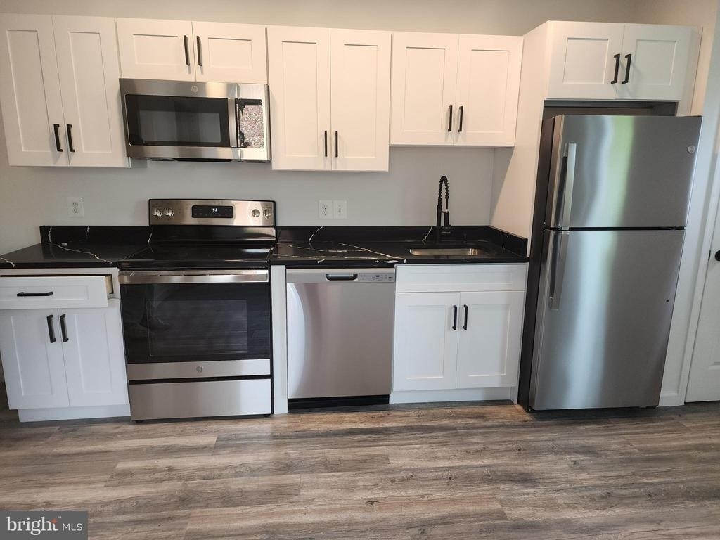 407 Mellon Street Se - Photo 3