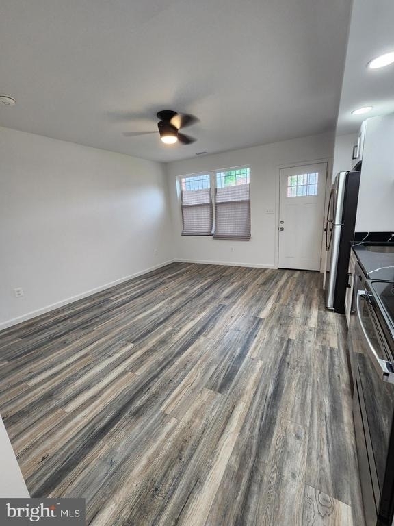 407 Mellon Street Se - Photo 2