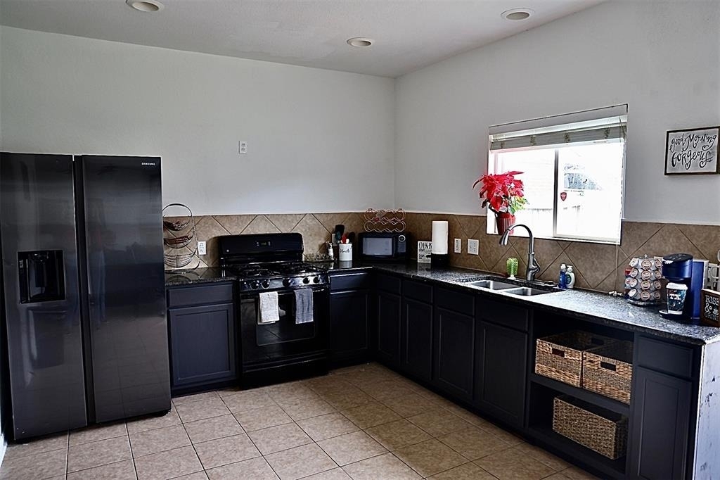 6426 Star Shadow Lane - Photo 38