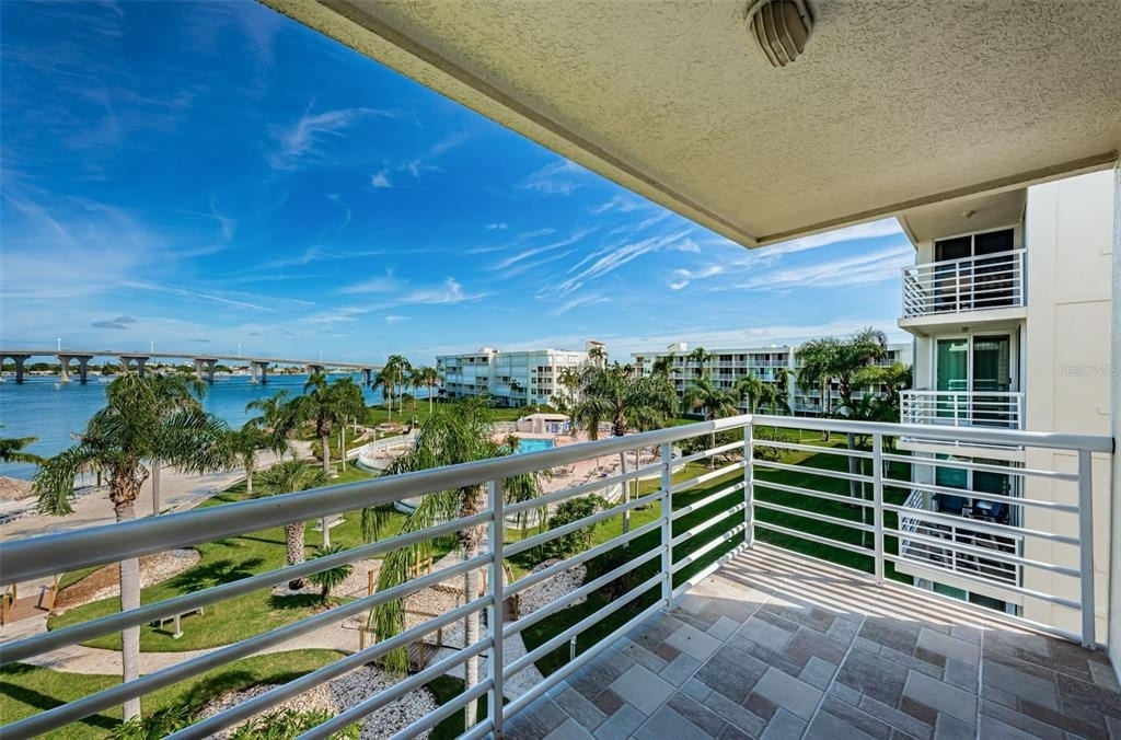 6081 Bahia Del Mar Circle - Photo 21