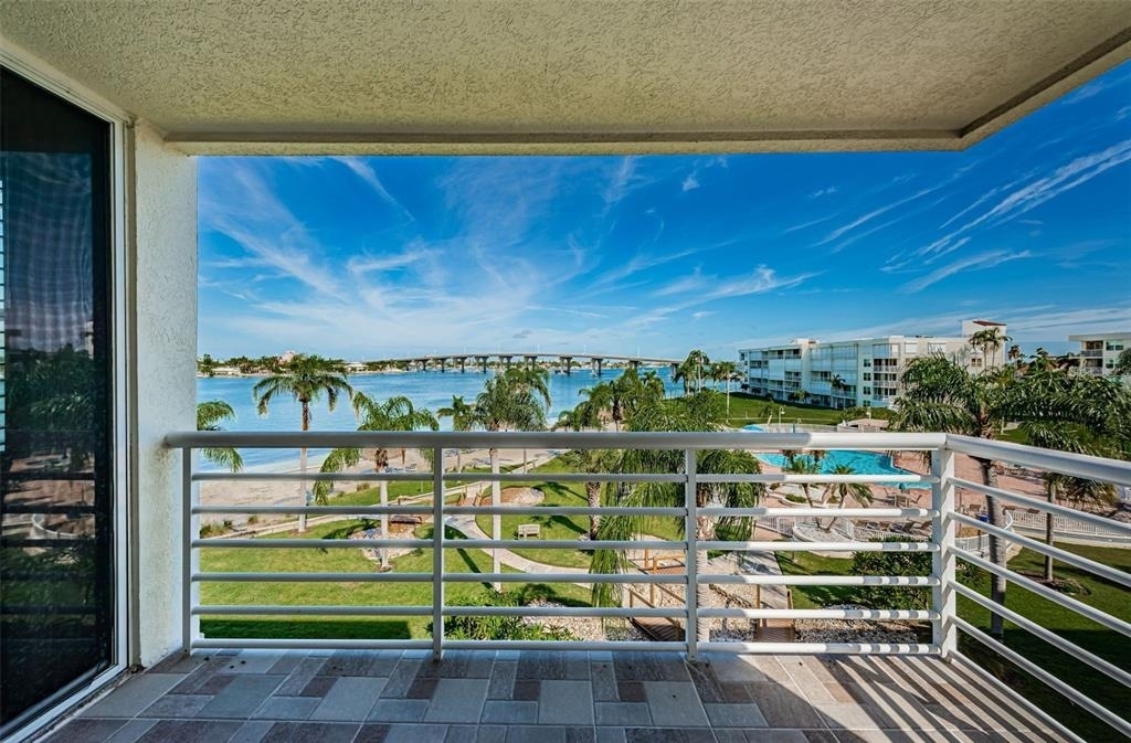 6081 Bahia Del Mar Circle - Photo 23