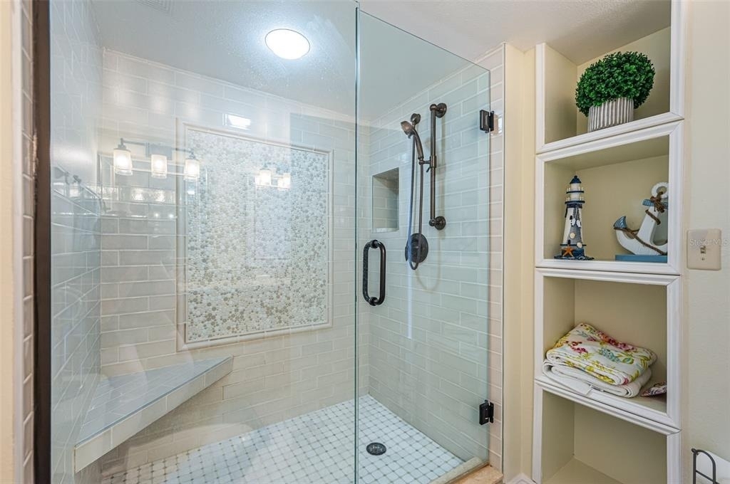 6081 Bahia Del Mar Circle - Photo 15