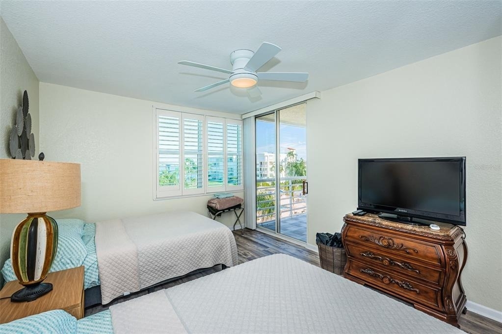 6081 Bahia Del Mar Circle - Photo 12
