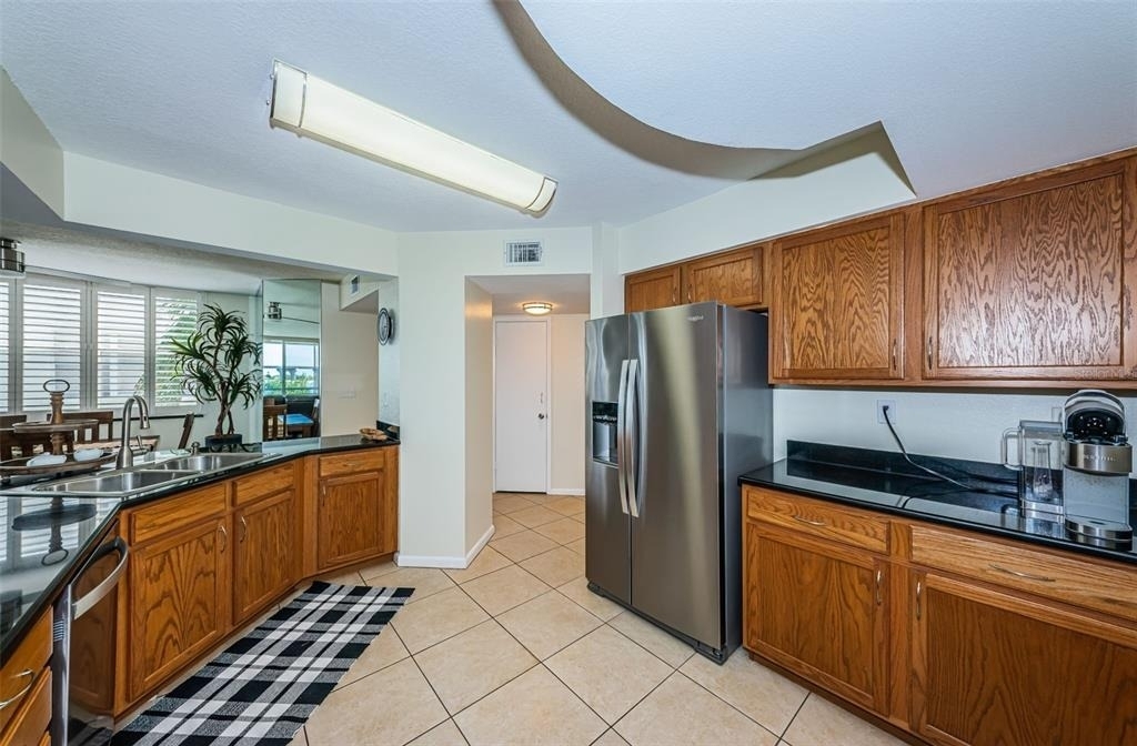 6081 Bahia Del Mar Circle - Photo 3