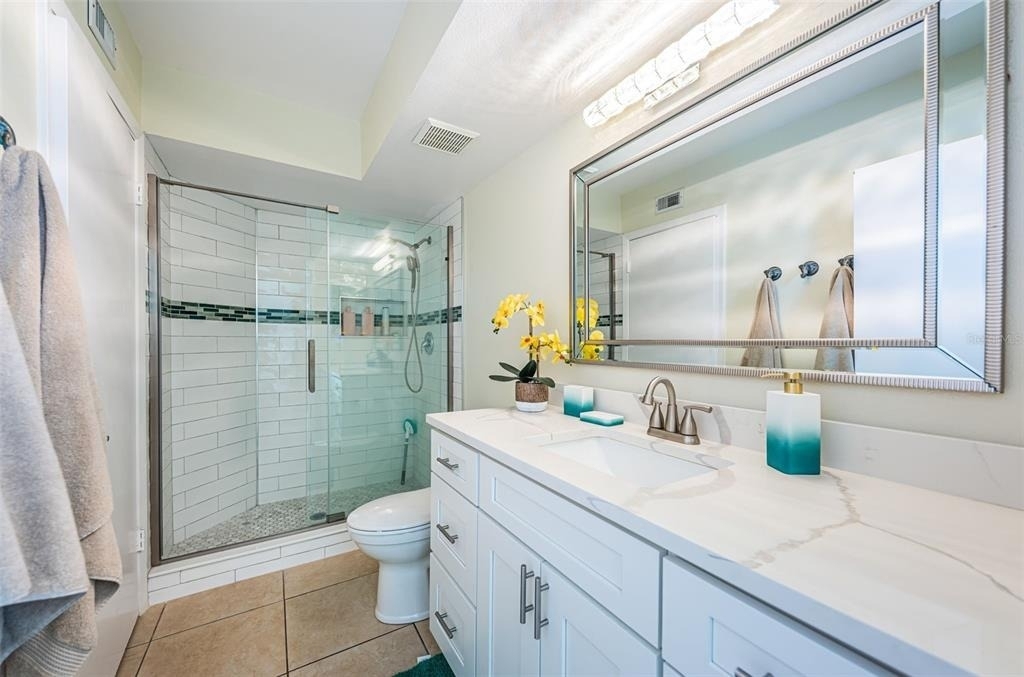 6081 Bahia Del Mar Circle - Photo 16
