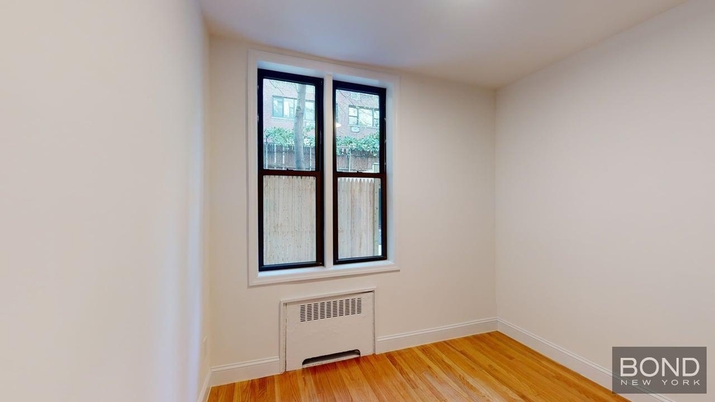 340 East 53rd Street - Photo 6