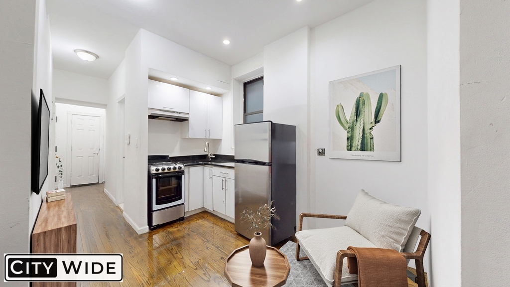 185 Avenue C - Photo 0