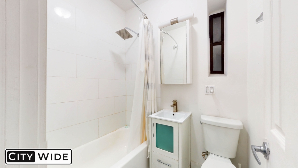 185 Avenue C - Photo 3