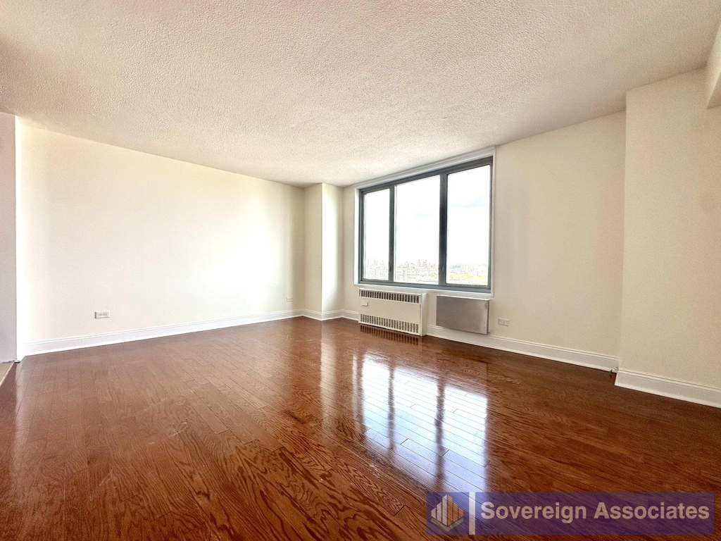 3333 Broadway - Photo 0