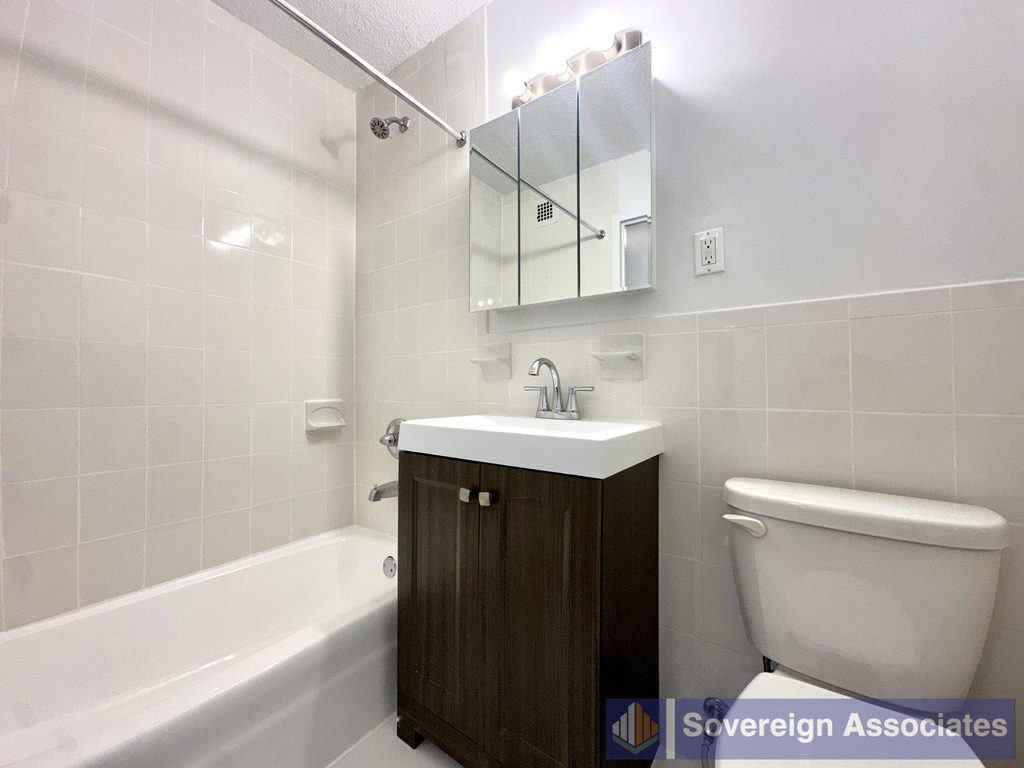 3333 Broadway - Photo 5