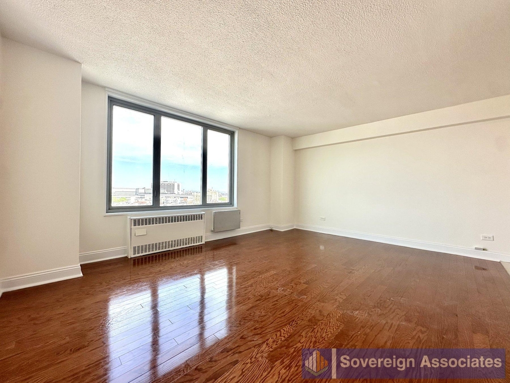 3333 Broadway - Photo 1
