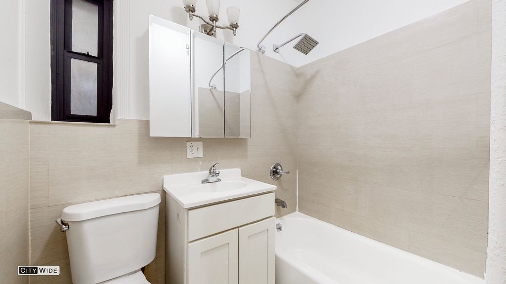 185 Avenue C - Photo 4