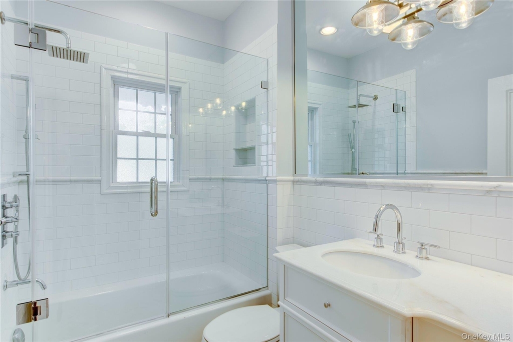 475 Youngs Avenue - Photo 7