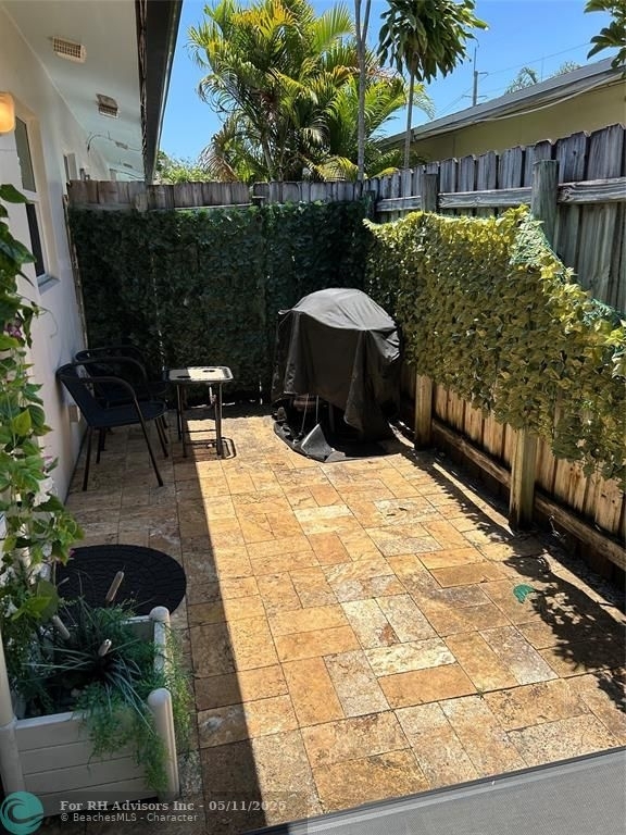 909 Ne 23rd Dr - Photo 20