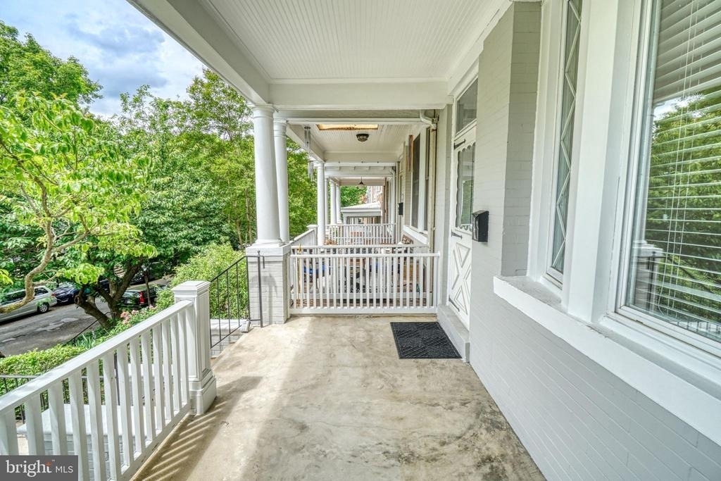 1821 Kilbourne Place Nw - Photo 2