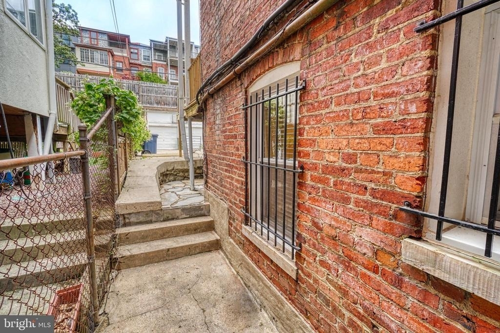 1821 Kilbourne Place Nw - Photo 39