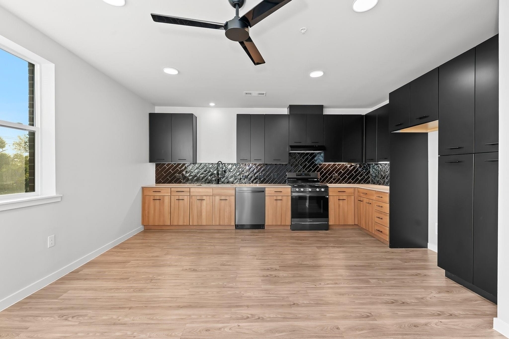 4510 Terry-o Ln - Photo 9