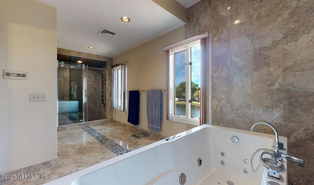 7987 Hollyridge Road - Photo 6