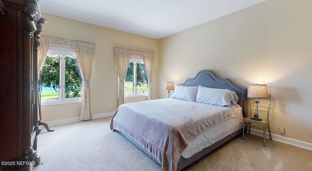 7987 Hollyridge Road - Photo 10