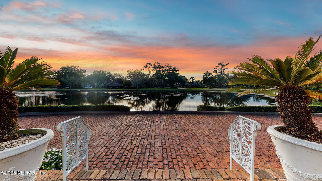 7987 Hollyridge Road - Photo 36