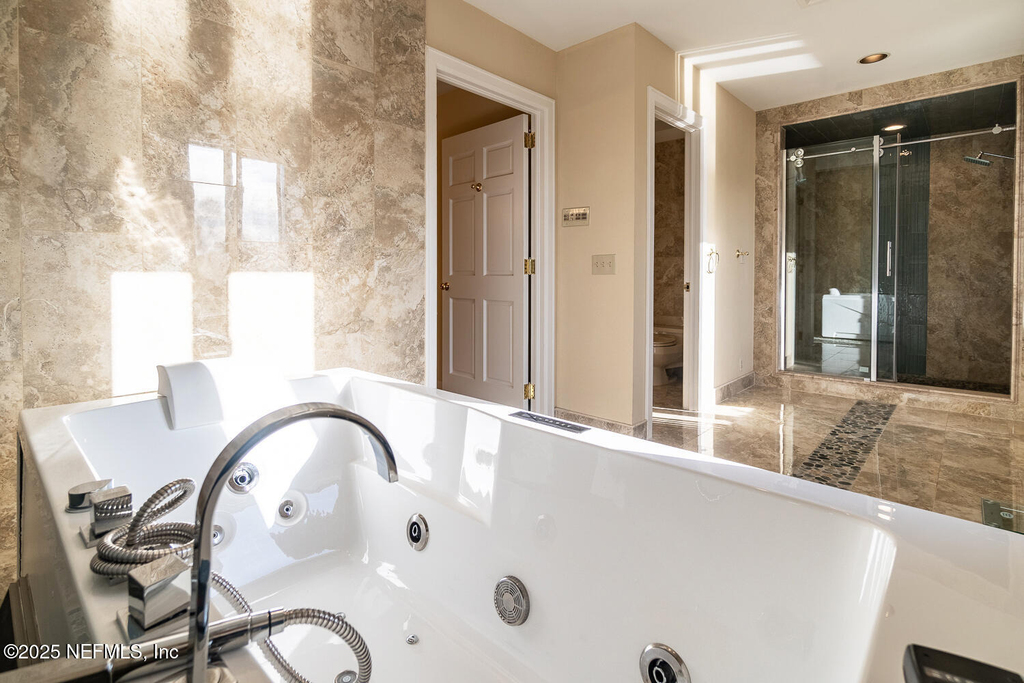 7987 Hollyridge Road - Photo 8