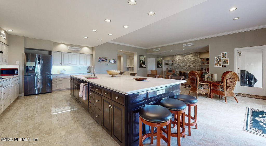 7987 Hollyridge Road - Photo 39