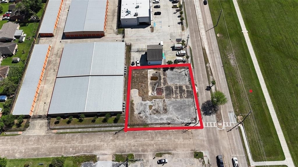 13103 Hiram Clarke Road - Photo 1