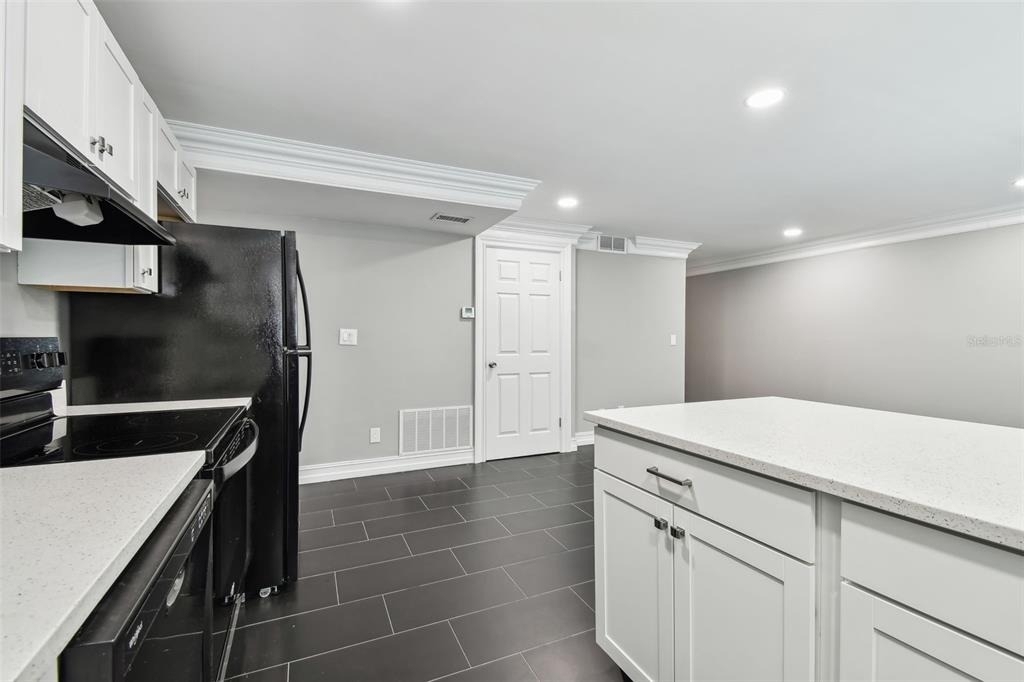 2942 W Bay Drive - Photo 18