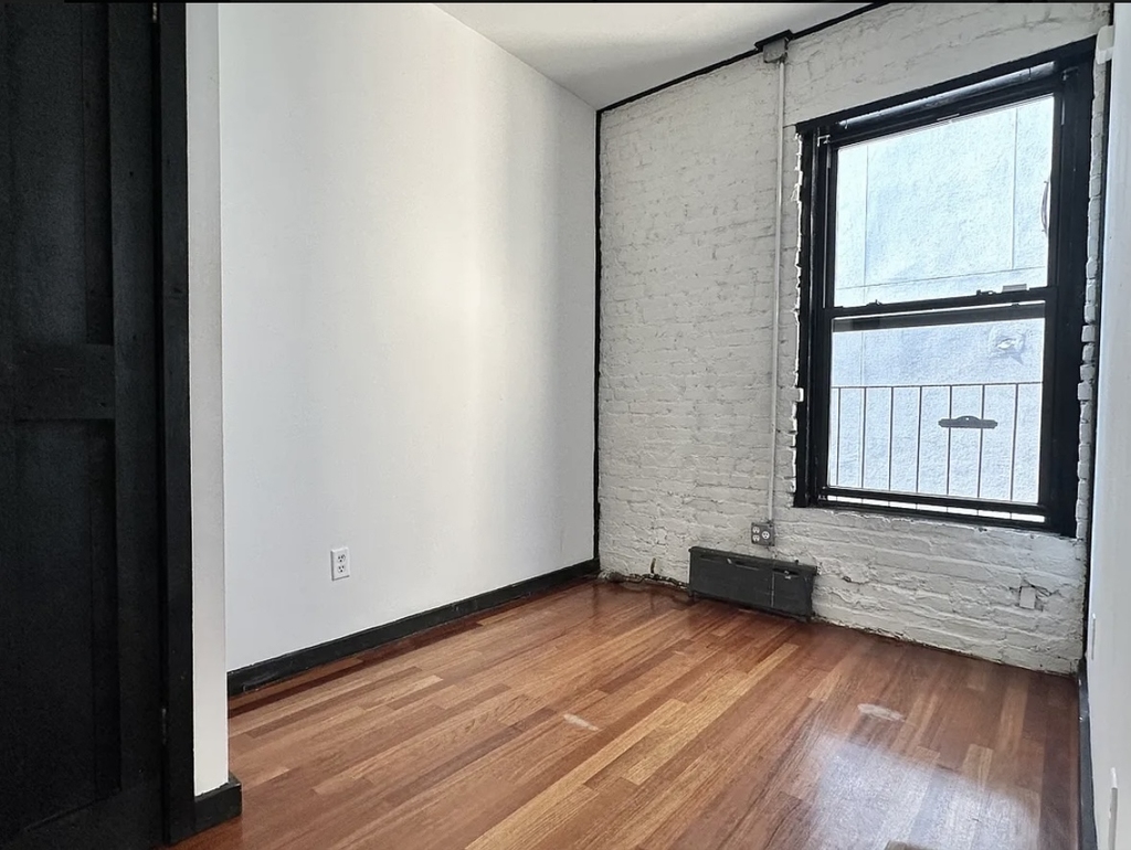 520 East 14th Street - Photo 2