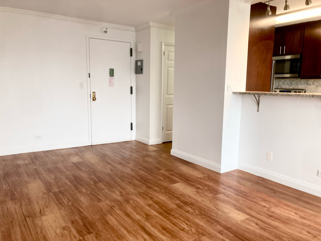 747 10th Avenue - Photo 2