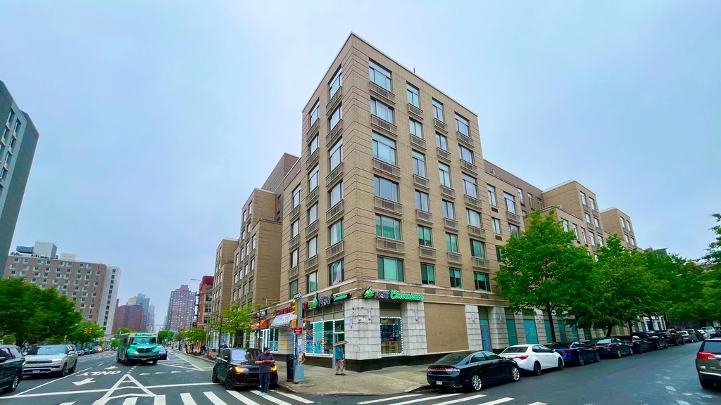 1st Avenue - Photo 0