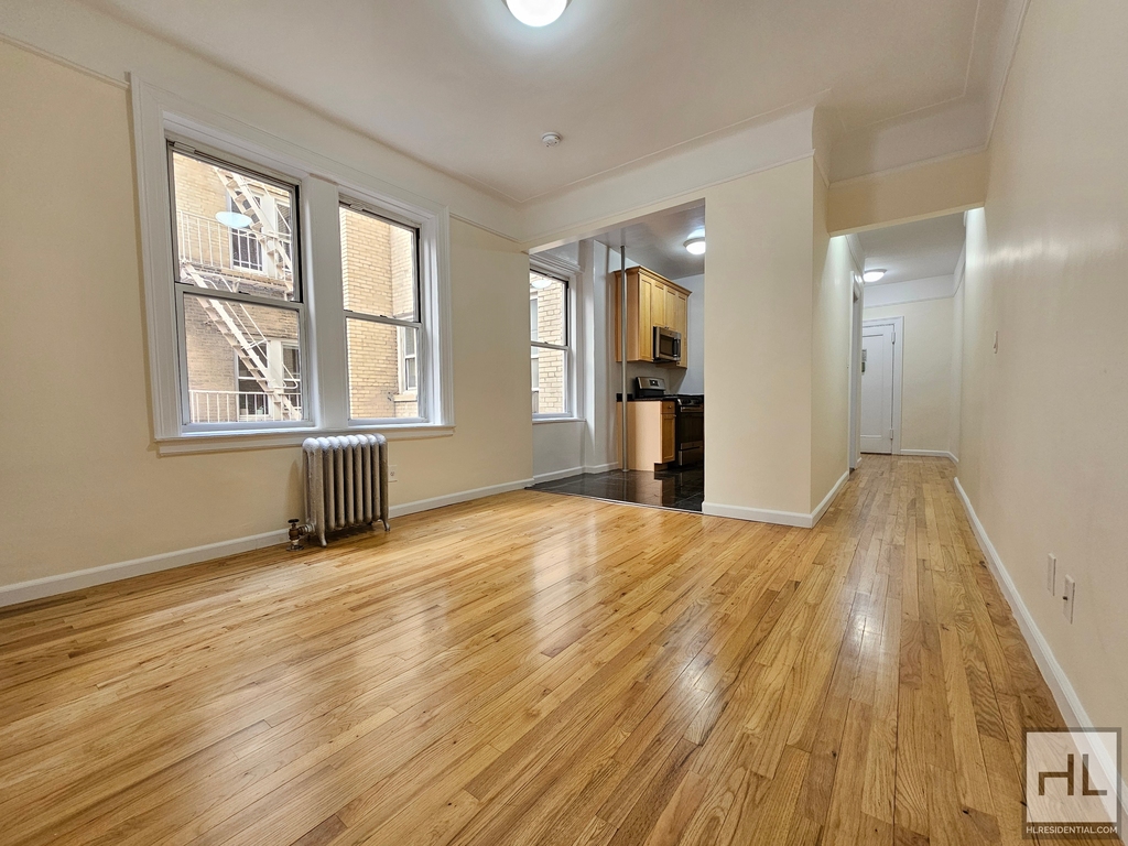 West 13 Street - Photo 0