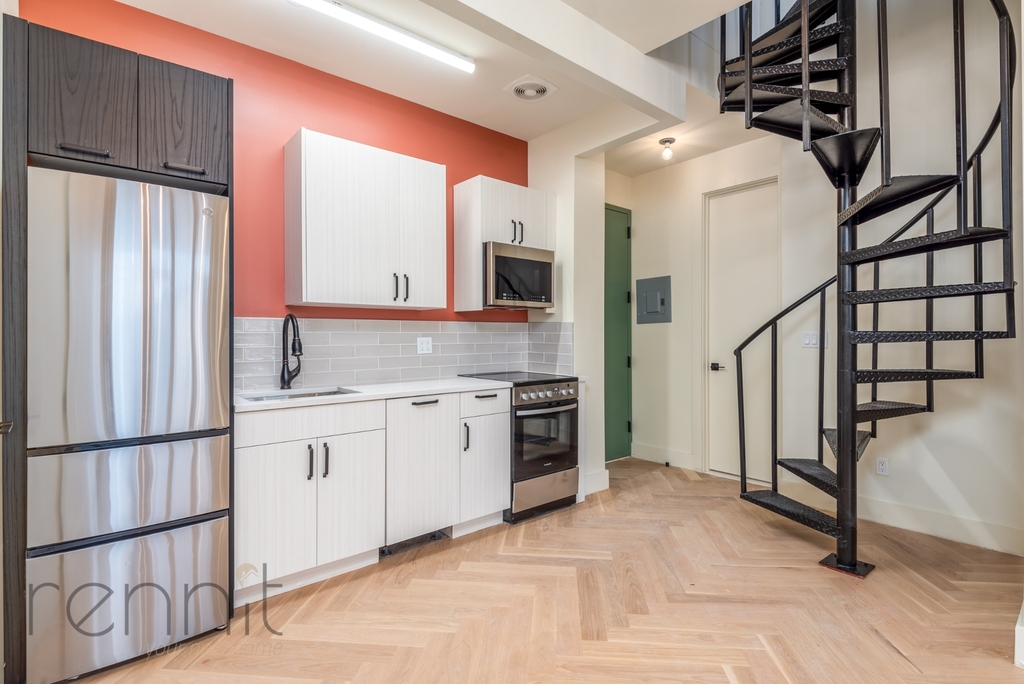 179 Meserole Street - Photo 3