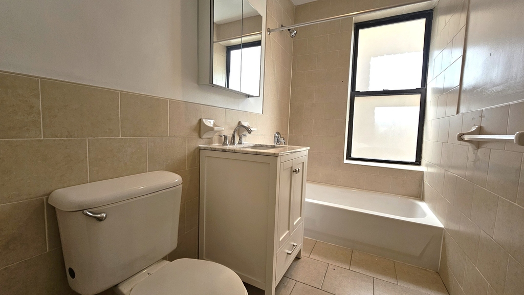 20 Magaw Place - Photo 6