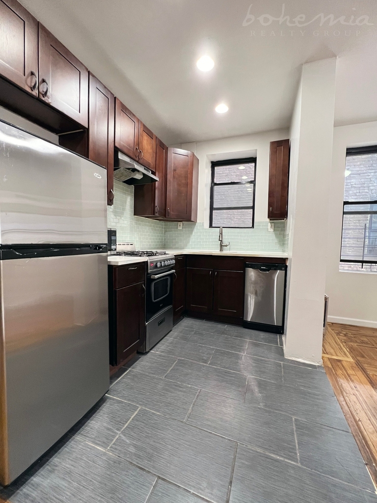 555 W 151st Street - Photo 0