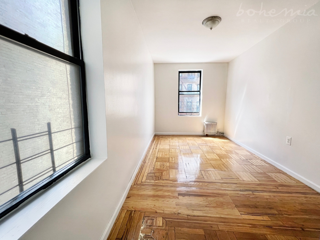 555 W 151st Street - Photo 3