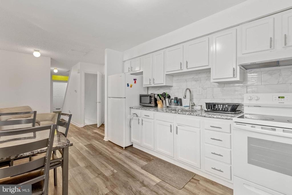 1534 Page Street - Photo 0
