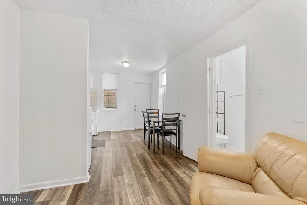 1534 Page Street - Photo 2