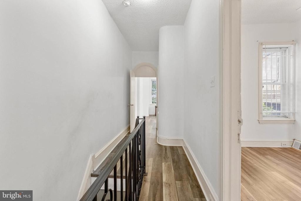 1534 Page Street - Photo 7
