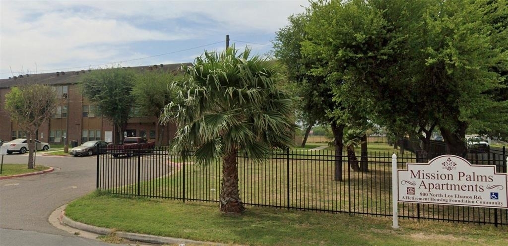 900 Los Ebanos Rd - Photo 1
