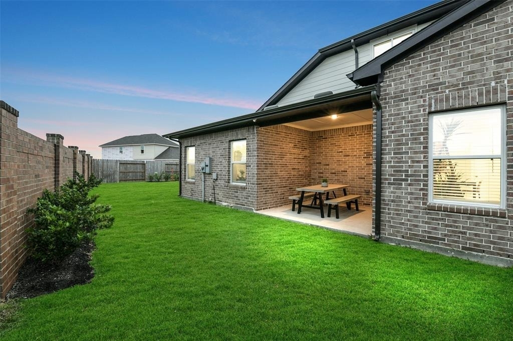21015 Bay Village Drive - Photo 8